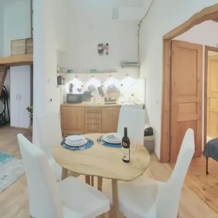 W15 Apartment